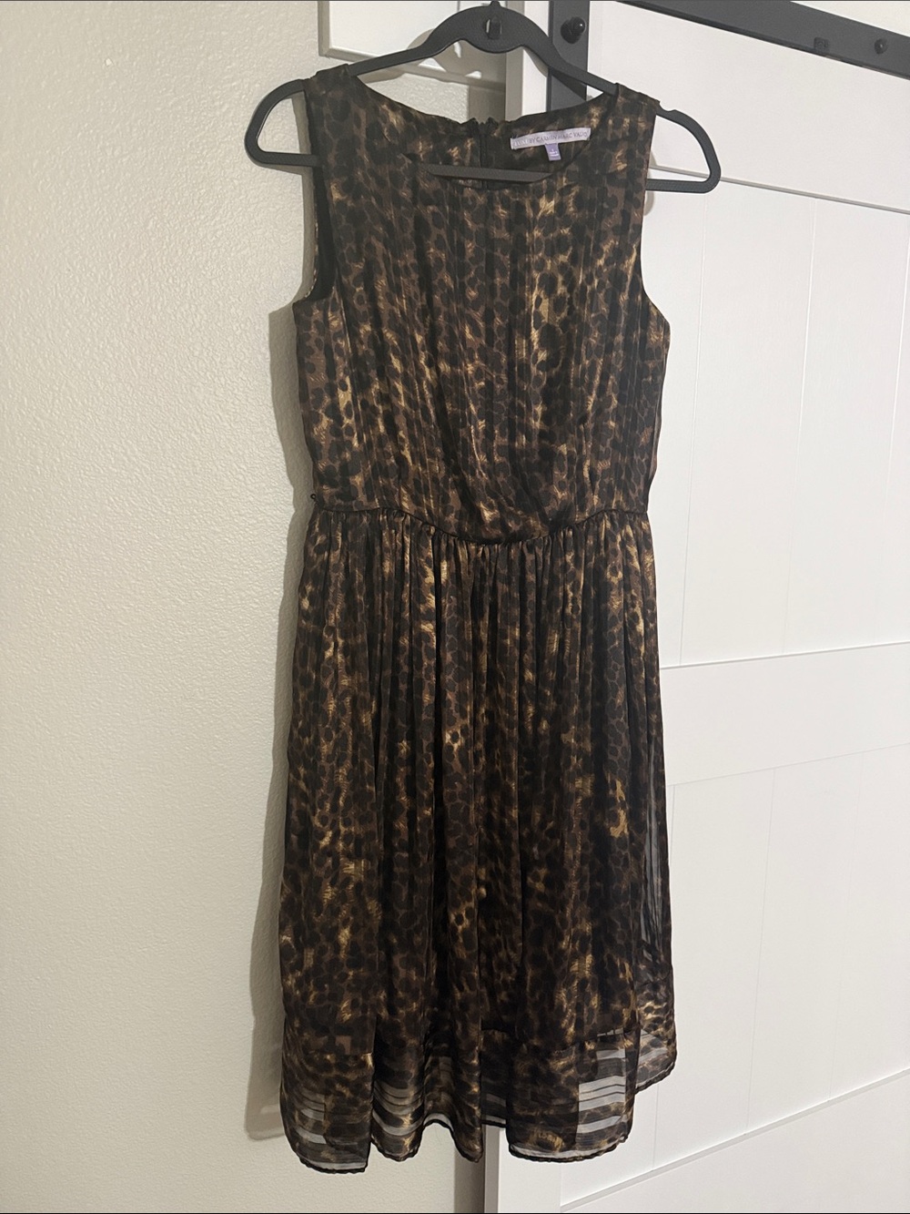 Carmen Marc Valvo Brown and Black Leopard Print Sleeveless Dress